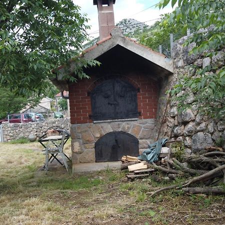 Holiday Home Skevini Dvori Starigrad Paklenica Eksteriør billede