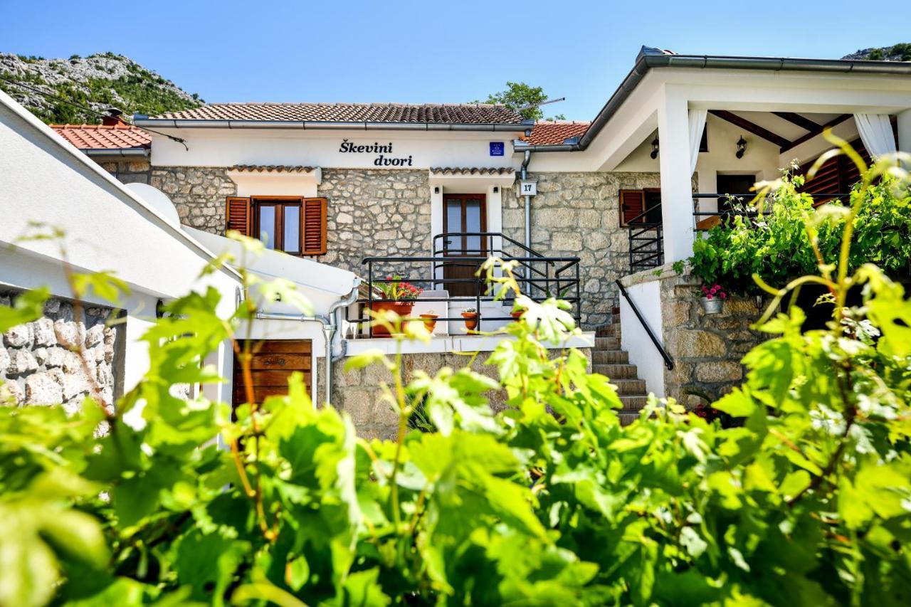 Holiday Home Skevini Dvori Starigrad Paklenica Eksteriør billede